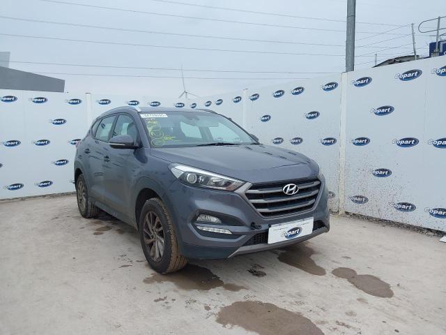 2015 HYUNDAI TUCSON SE