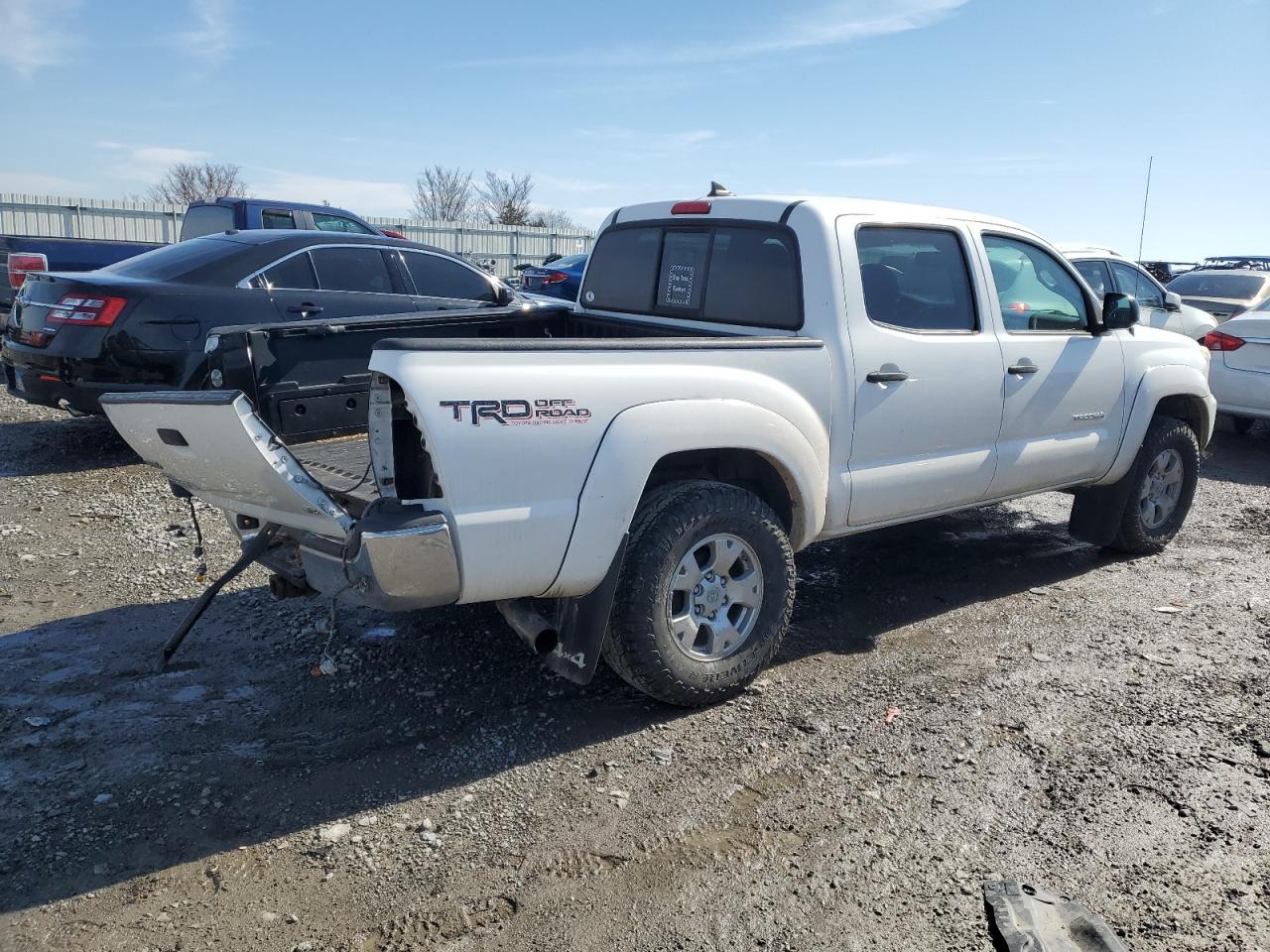 2012 Toyota Tacoma - Image 3
