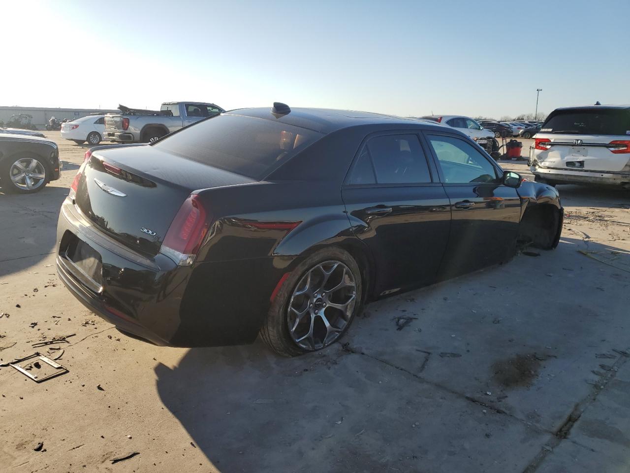 2018 Chrysler 300 - Image 3