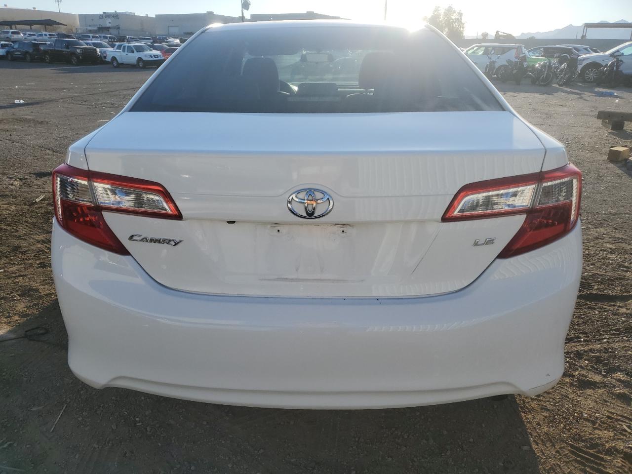 2014 Toyota Camry - Image 6