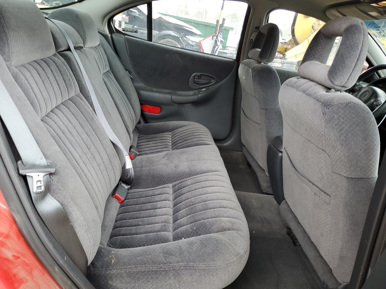 2001 Pontiac Grand Prix - Image 10
