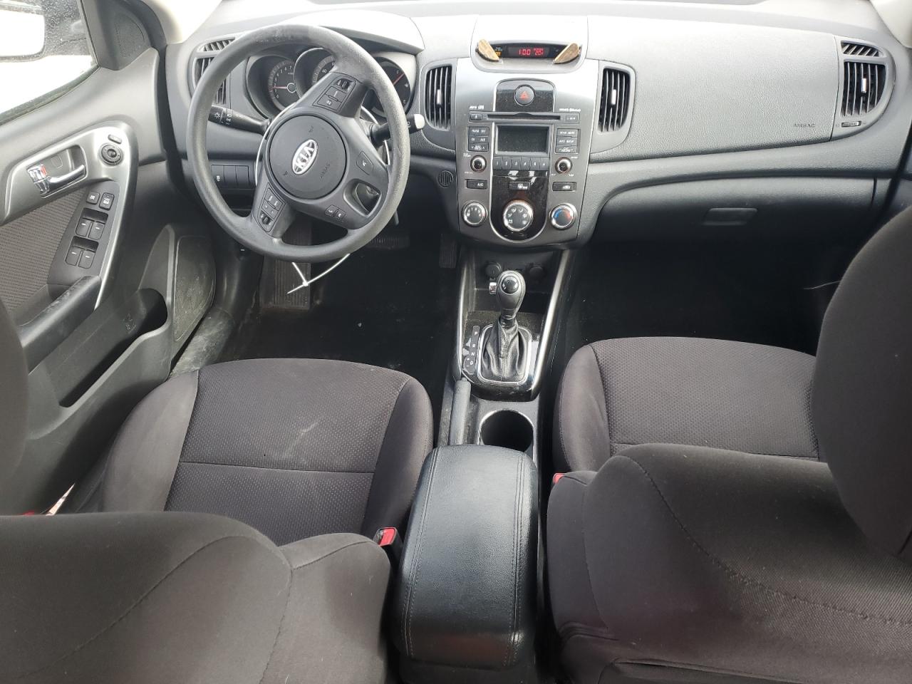 2013 Kia Forte - Image 8