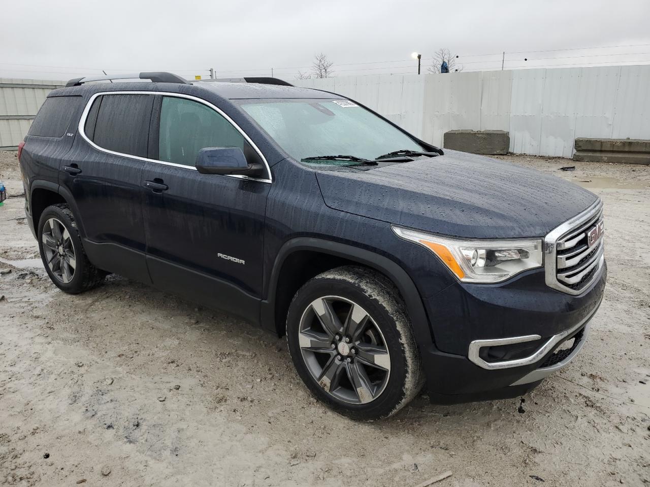 2017 GMC Acadia - Image 4