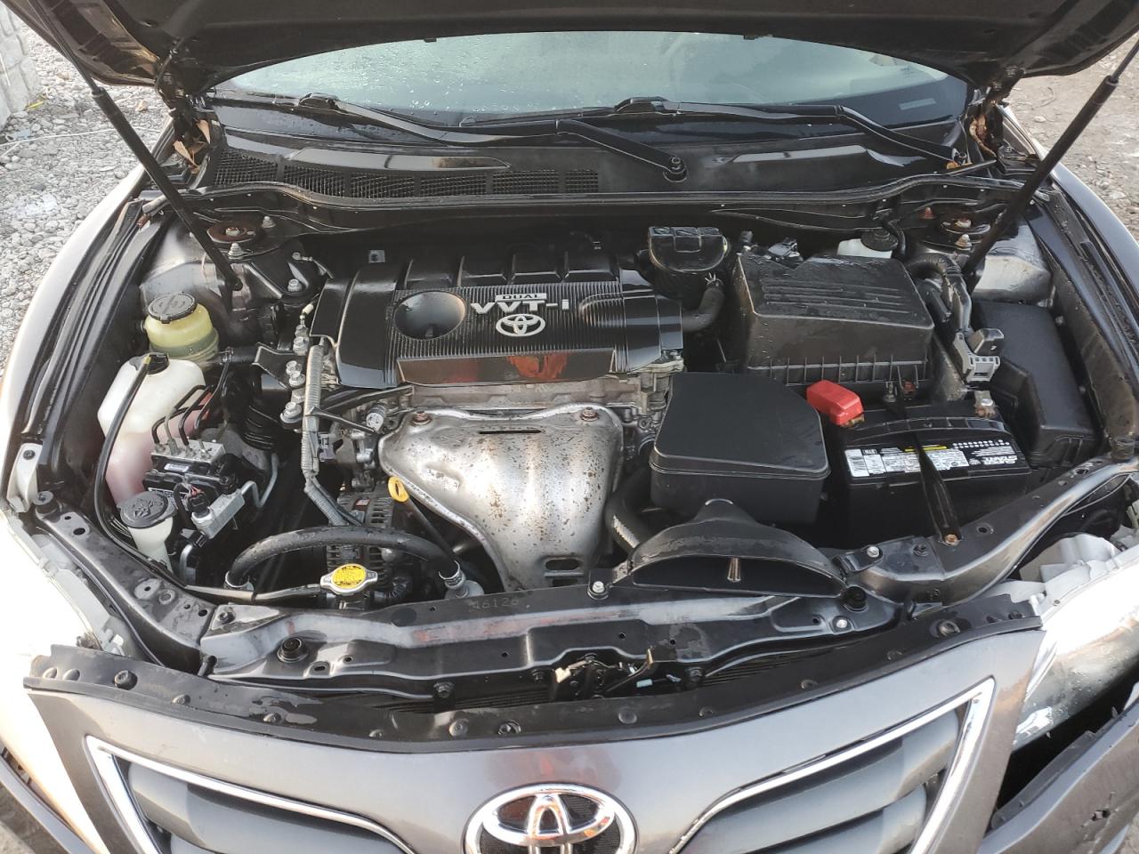 2010 Toyota Camry - Image 11