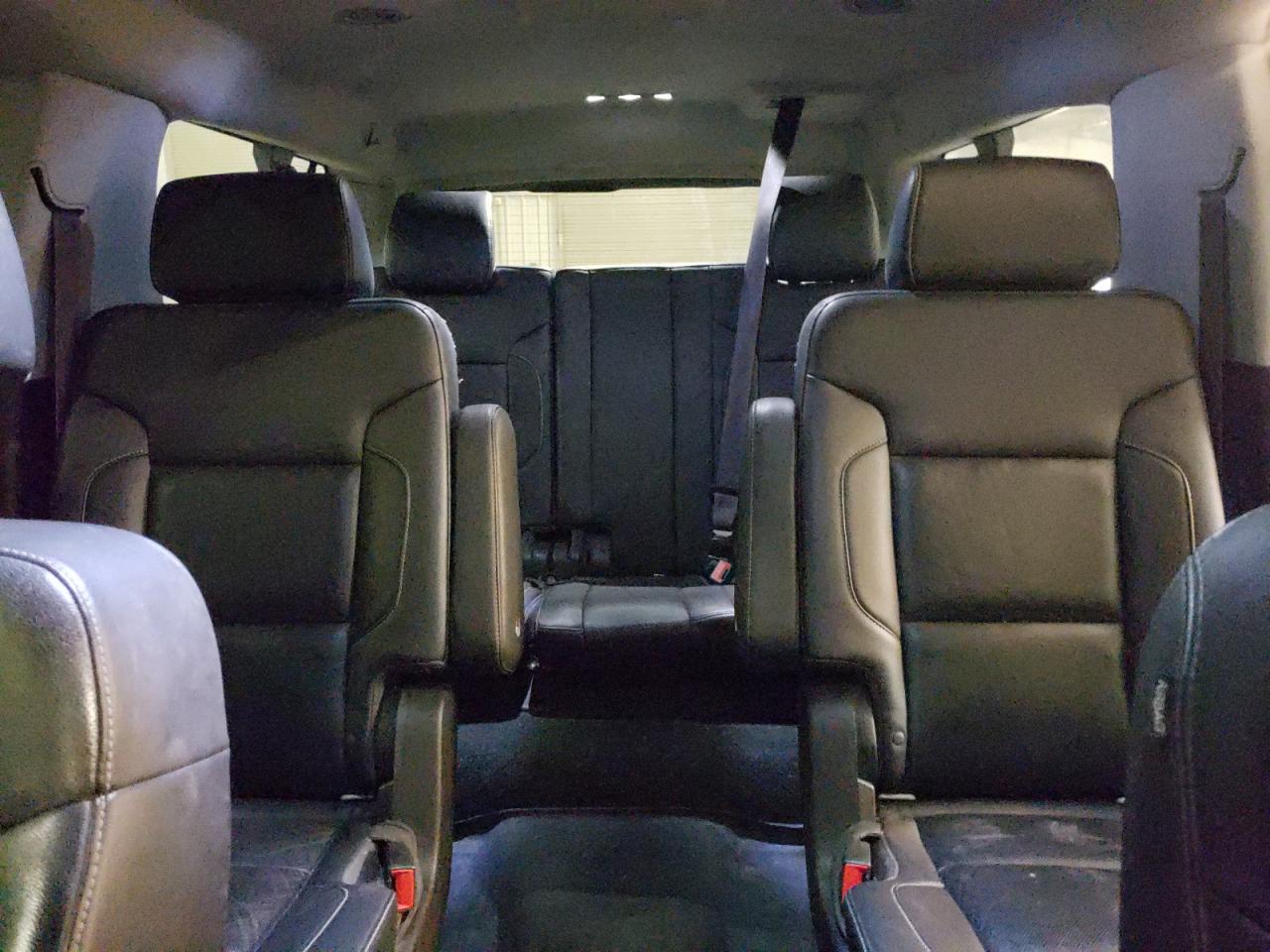 2016 GMC Yukon - Image 10