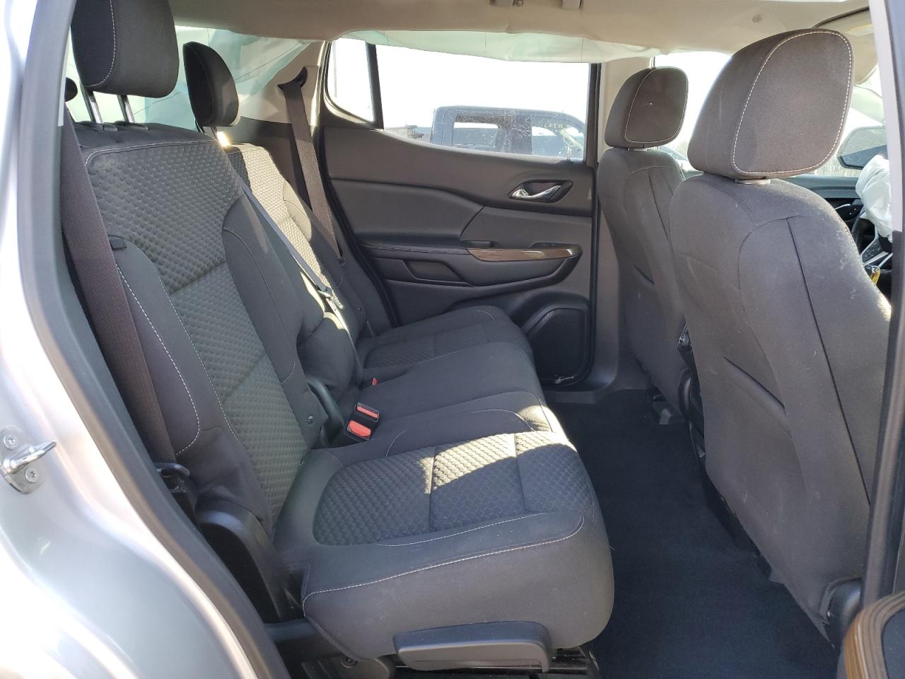2019 GMC Acadia - Image 12