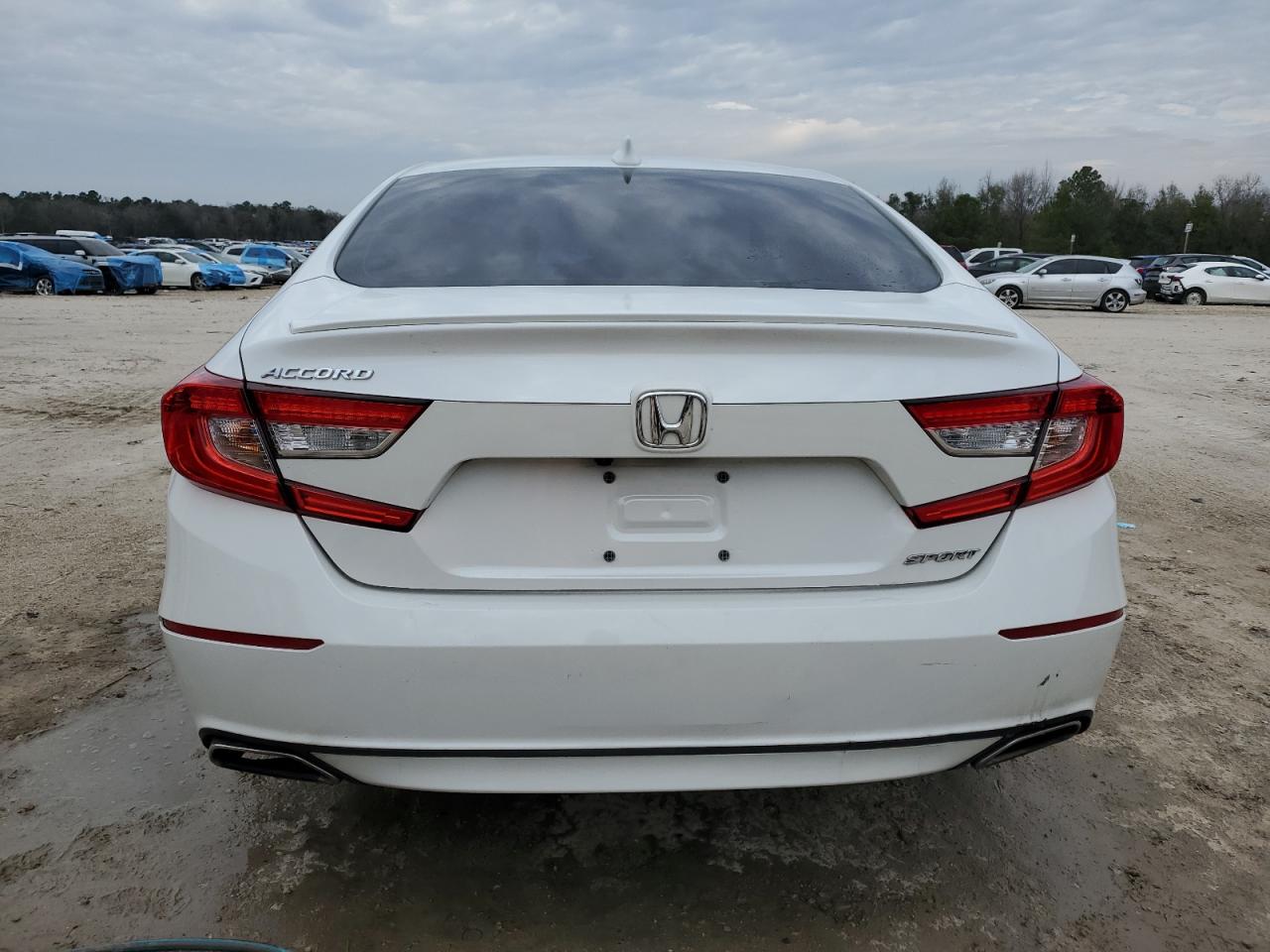 2018 Honda Accord - Image 6