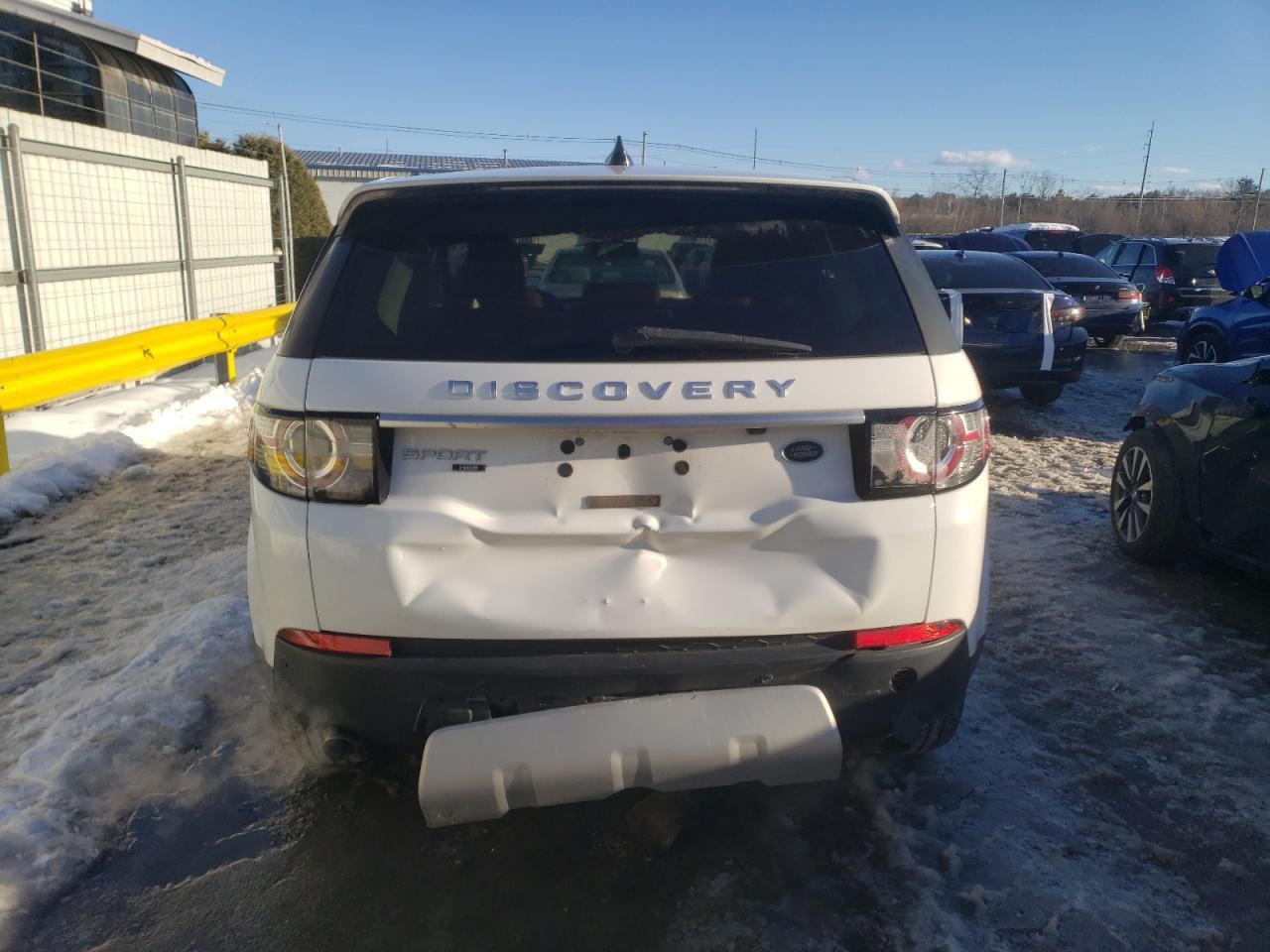 2017 Land Rover Discovery - Image 6