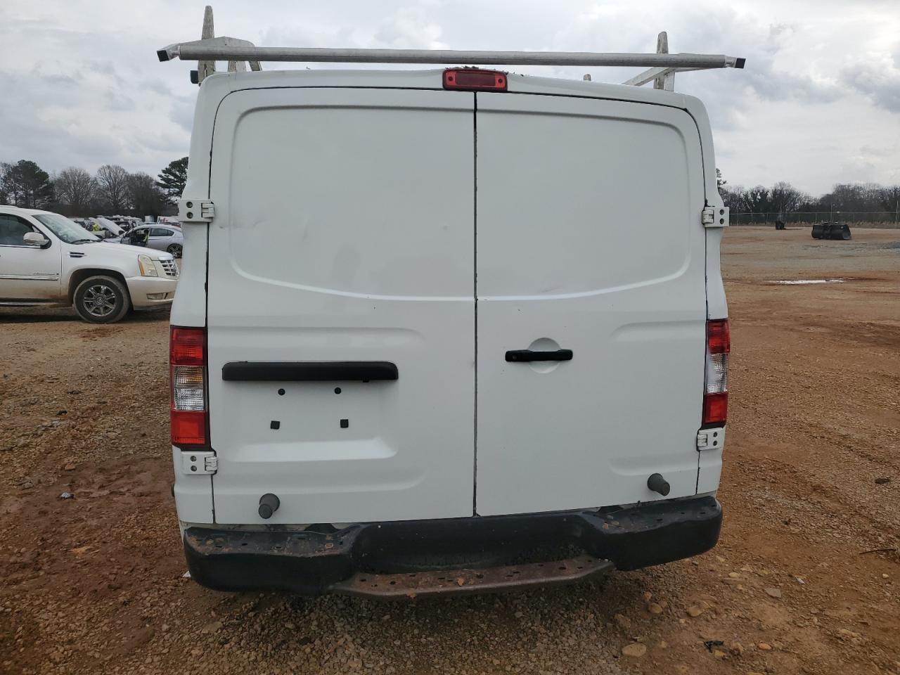 2016 Nissan NV - Image 6