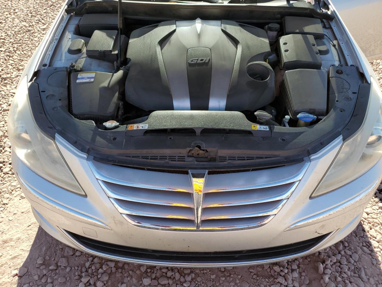 2012 Hyundai Genesis - Image 11