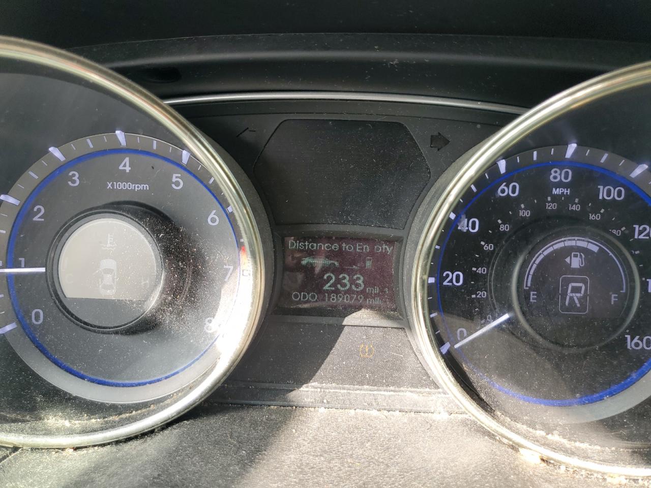 2011 Hyundai Sonata - Image 9