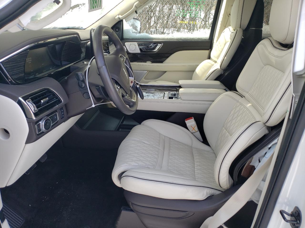 2021 Lincoln Navigator - Image 7