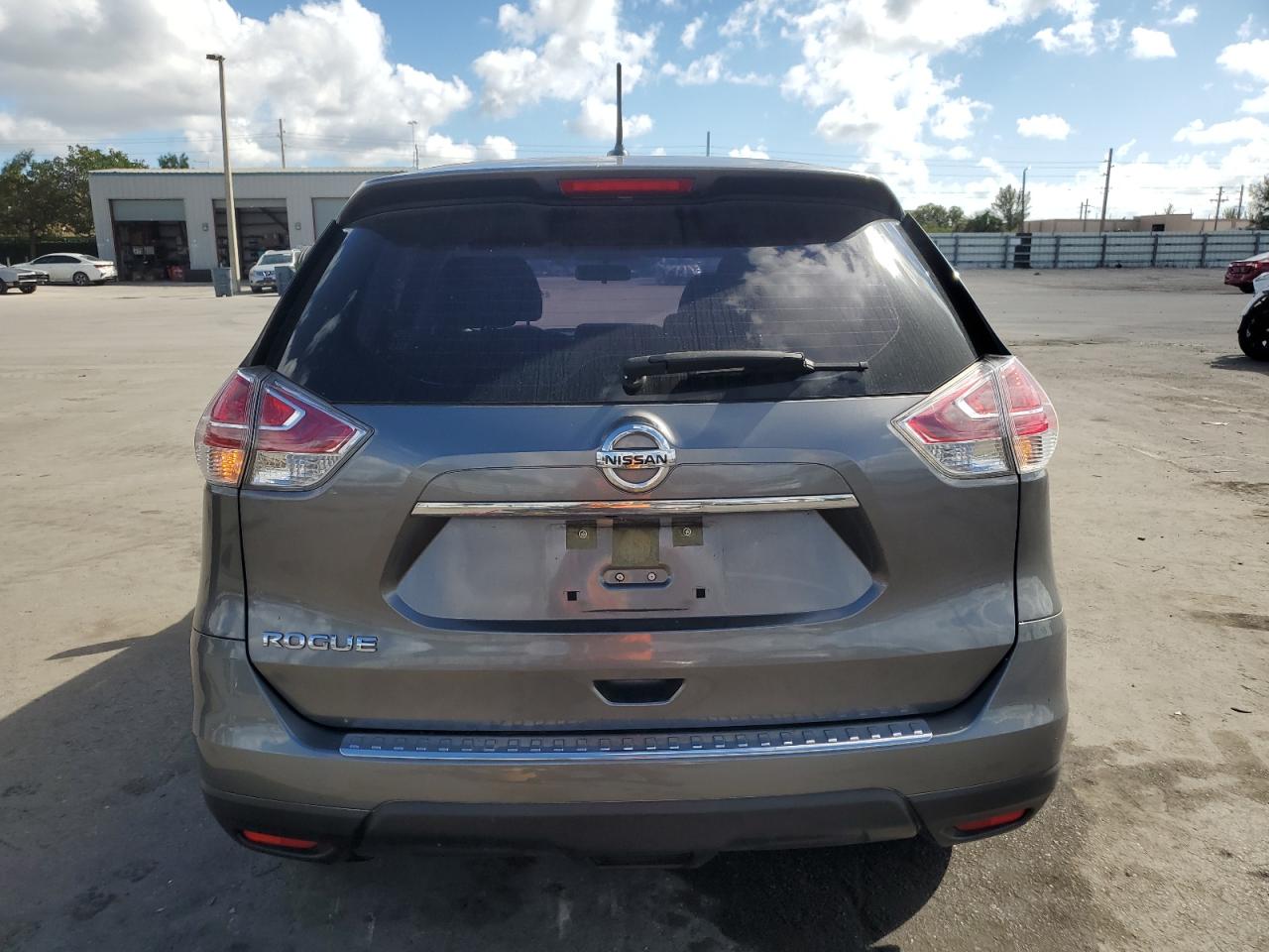 2016 Nissan Rogue - Image 6