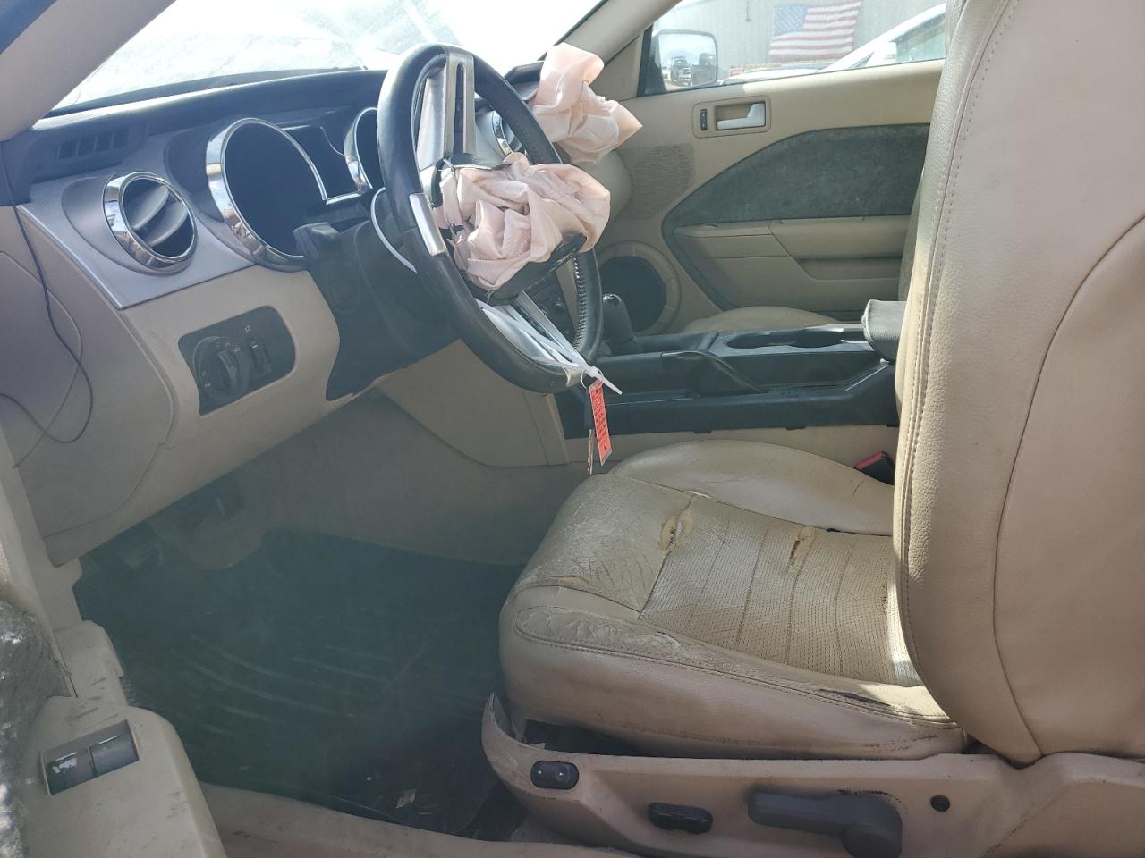 2006 Ford Mustang - Image 7