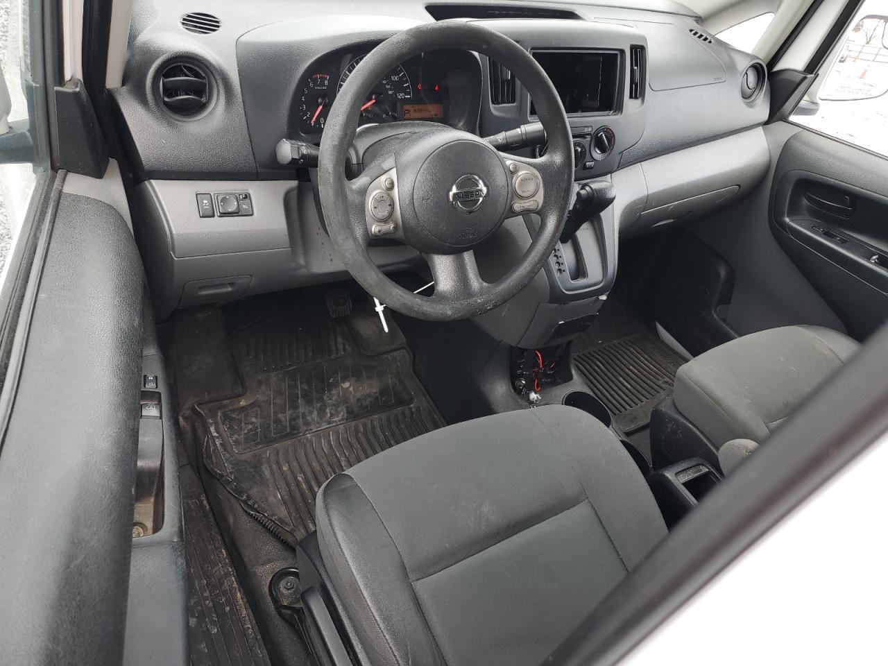 2015 Nissan NV - Image 8