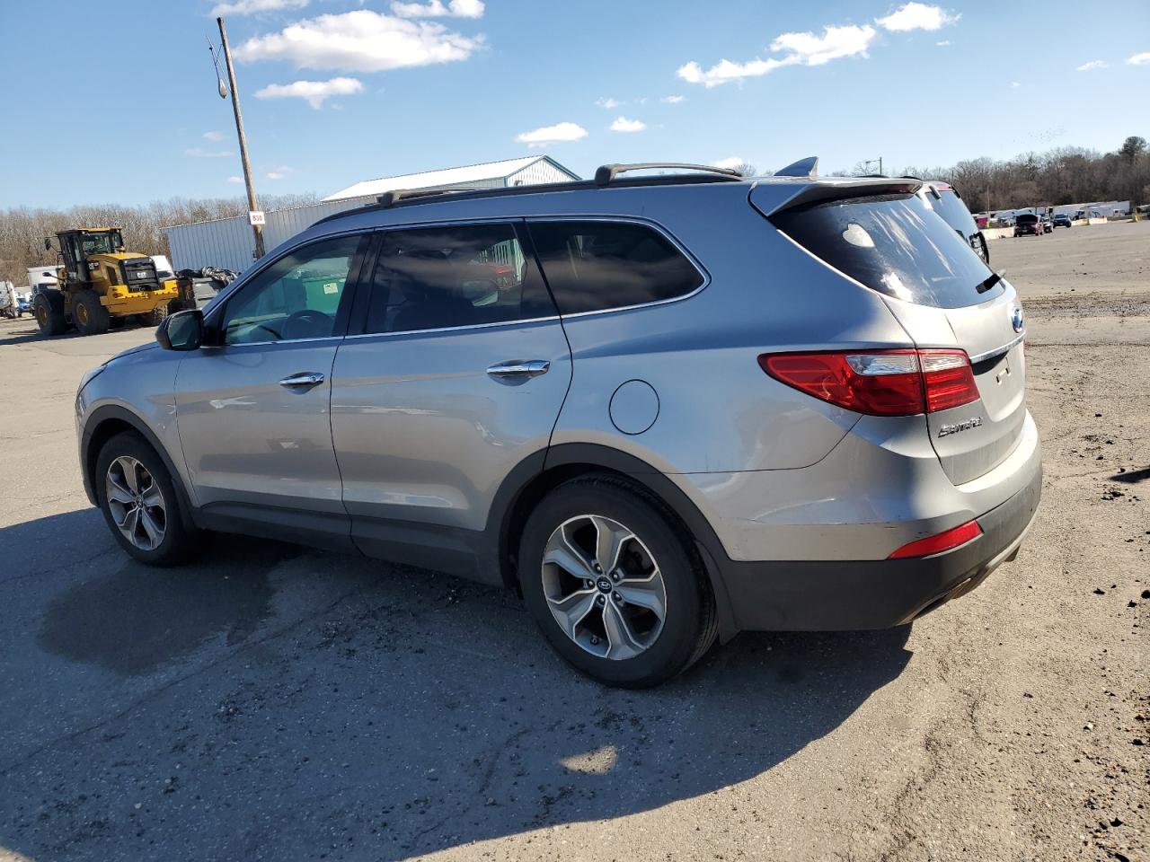 2014 Hyundai Santa Fe - Image 2