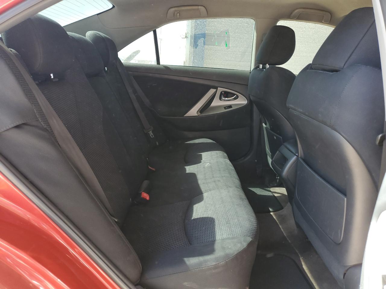 2011 Toyota Camry - Image 10