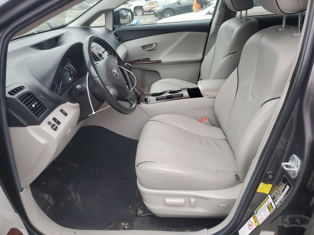 2012 Toyota Venza - Image 7