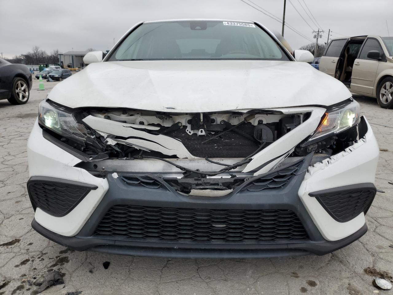 2021 Toyota Camry - Image 5