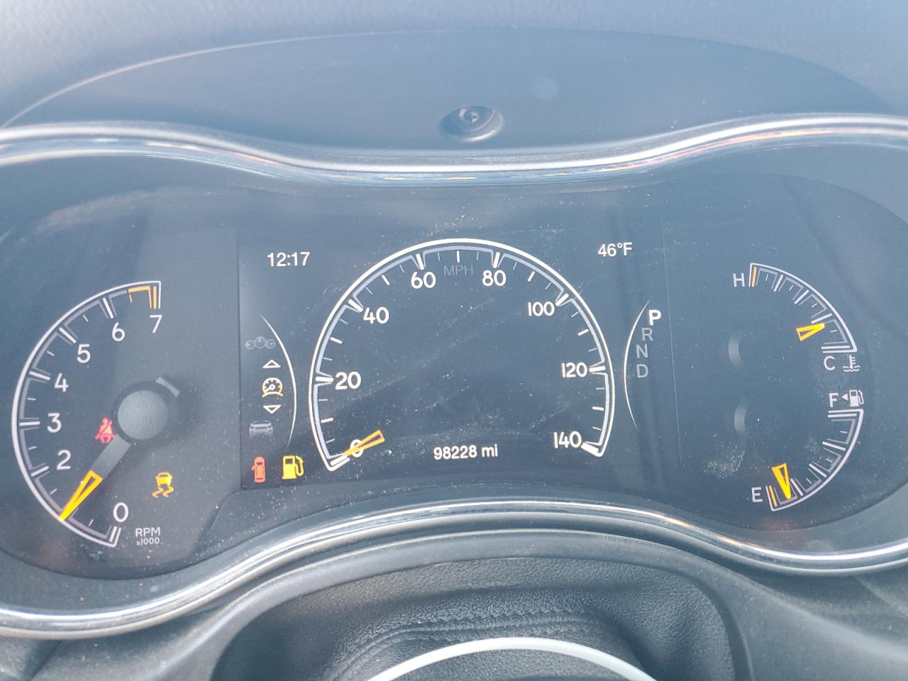 2018 Jeep Grand Cherokee - Image 9