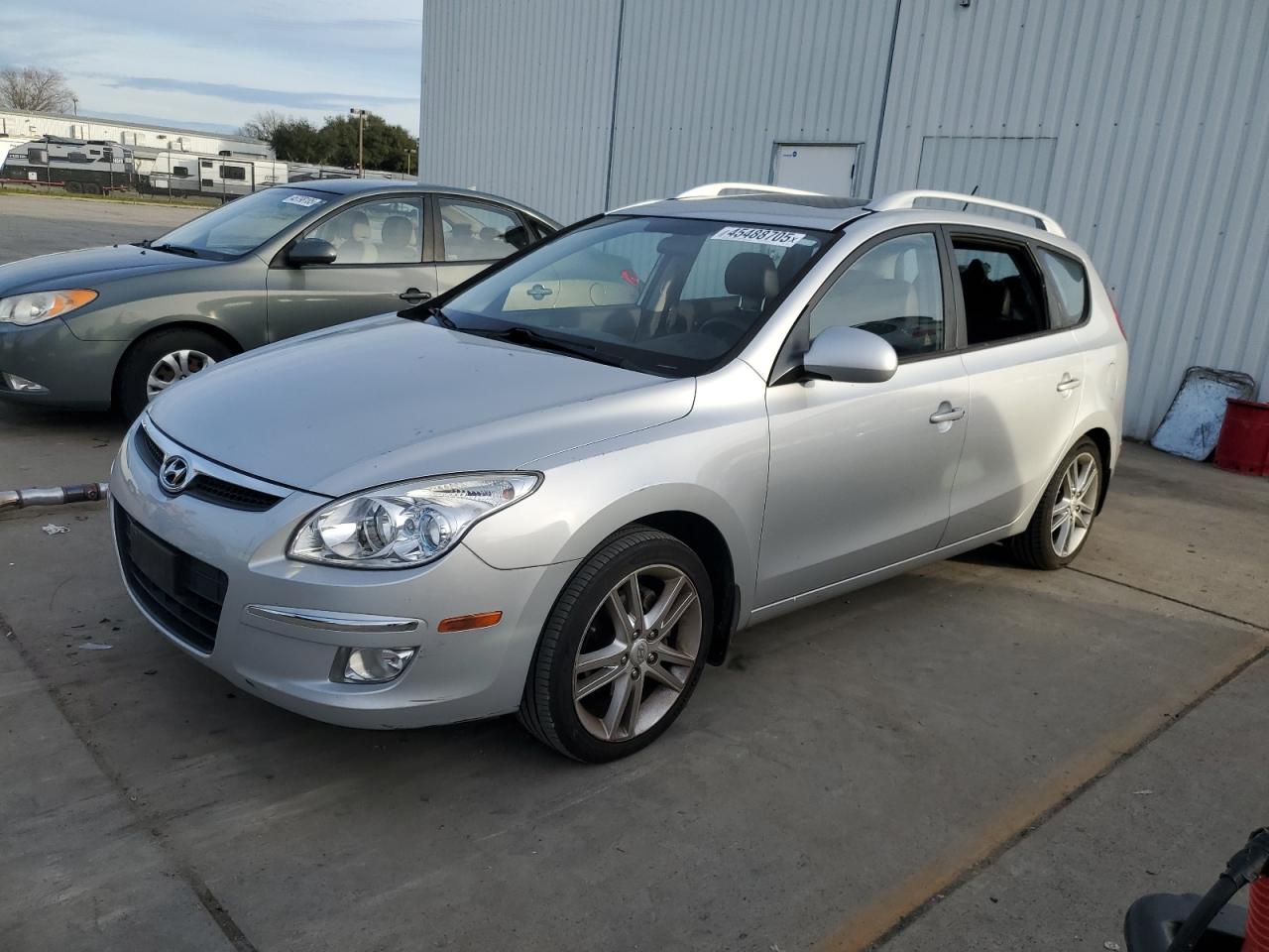 2011 Hyundai Elantra - Image 1