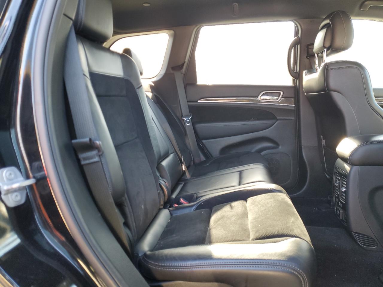 2018 Jeep Grand Cherokee - Image 11