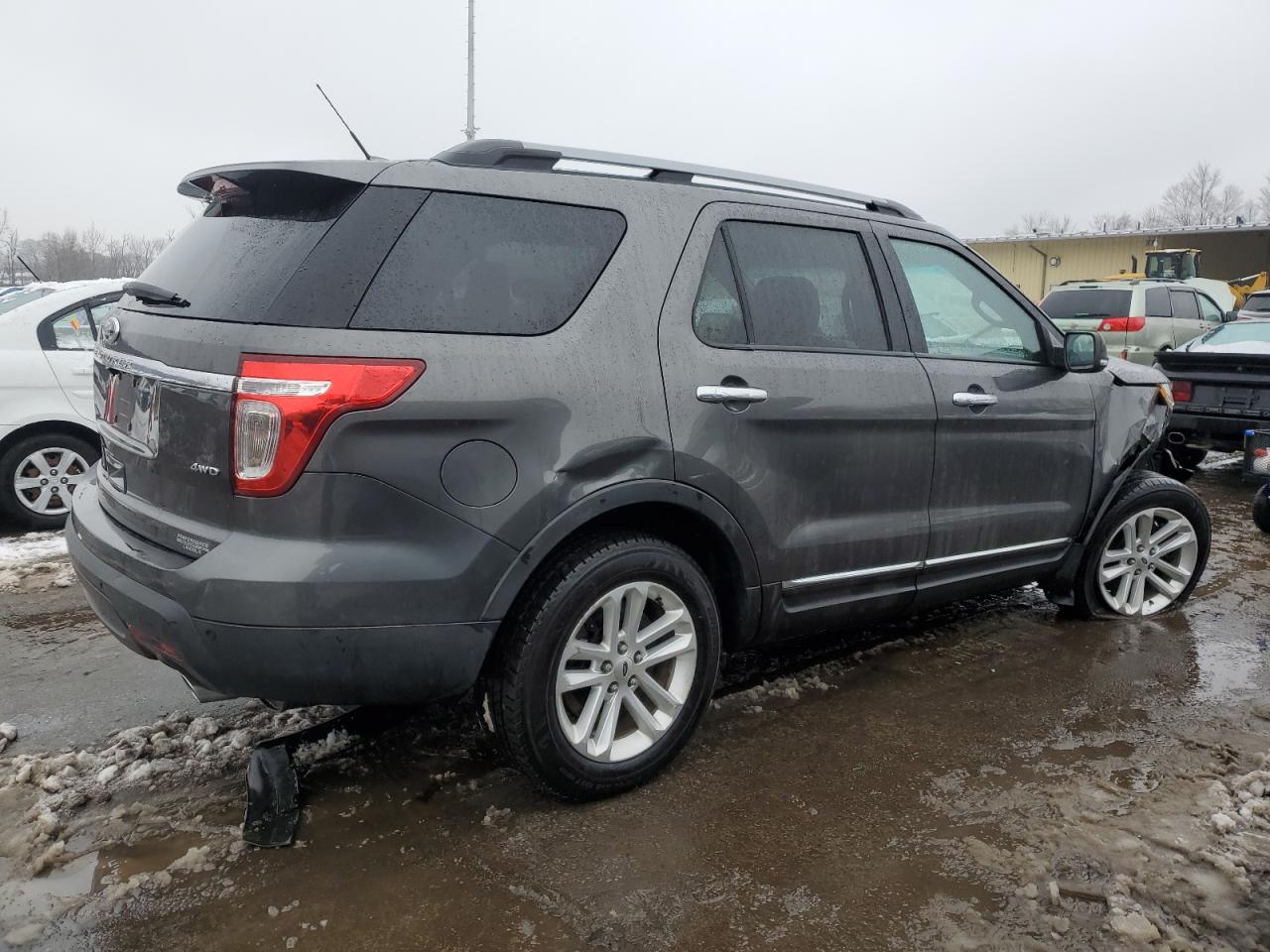 2015 Ford Explorer - Image 3