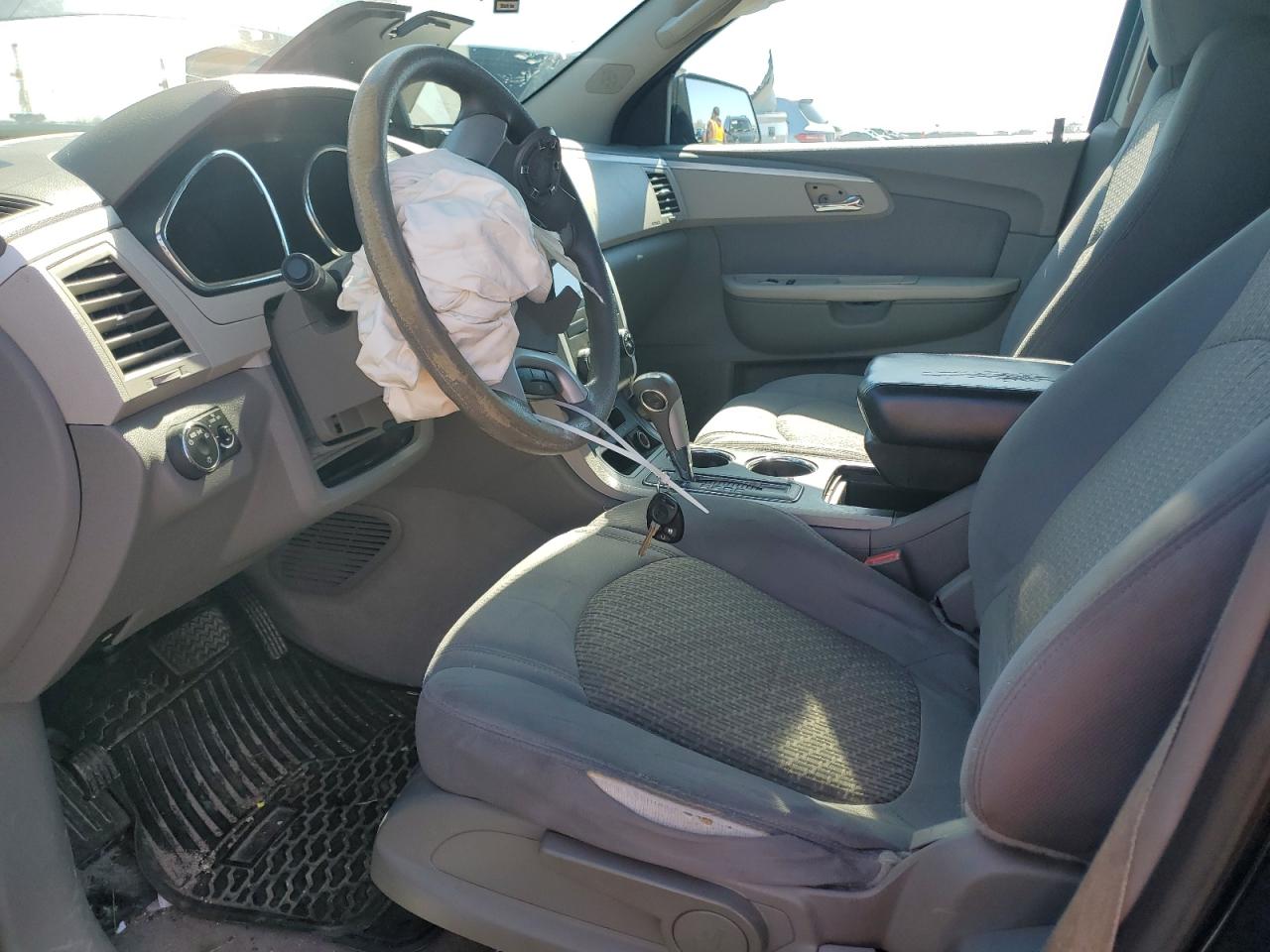 2011 Chevrolet Traverse - Image 7