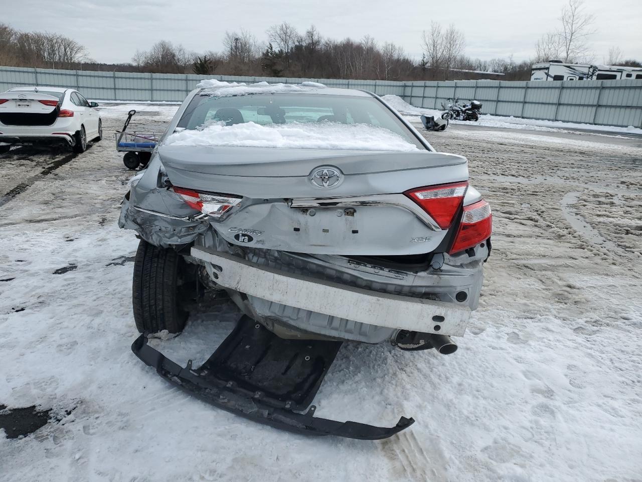 2016 Toyota Camry - Image 6