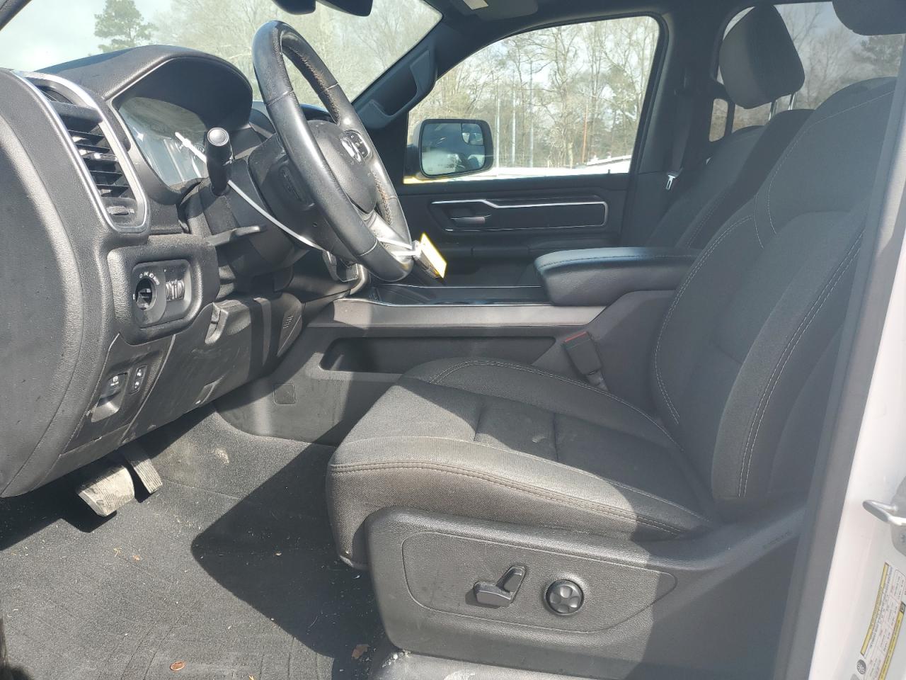 2019 RAM 1500 - Image 7