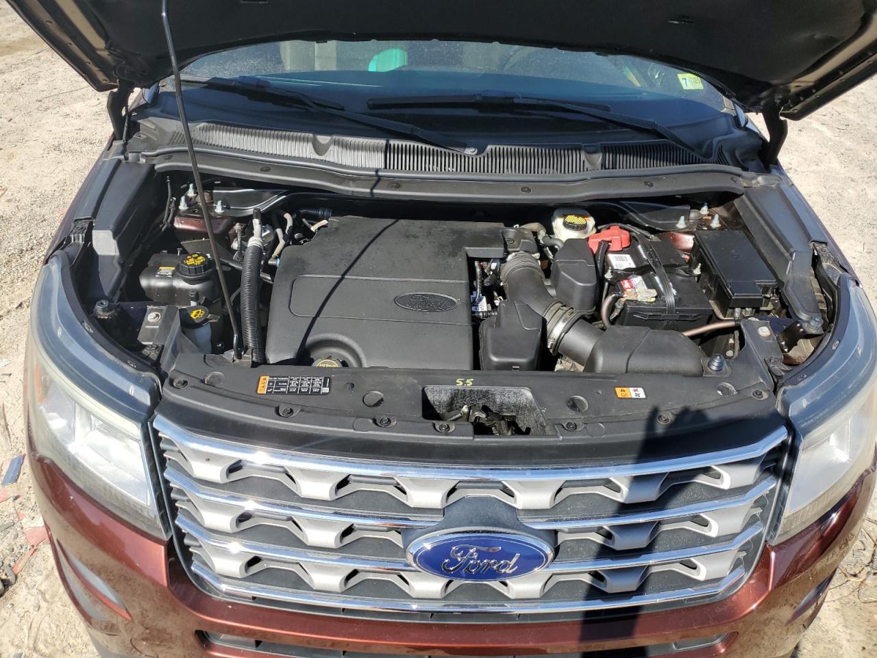 2016 Ford Explorer - Image 14