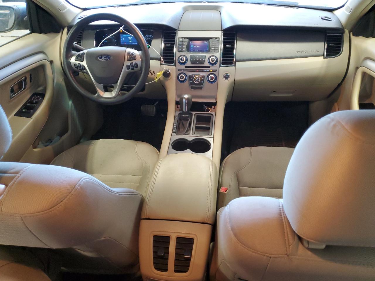 2015 Ford Taurus - Image 8
