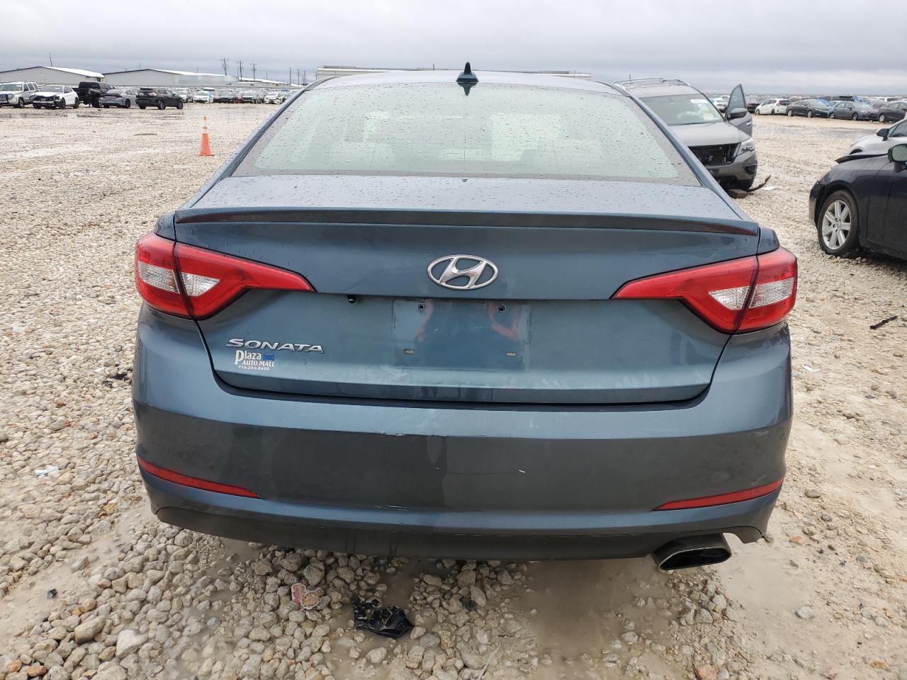 2017 Hyundai Sonata - Image 6