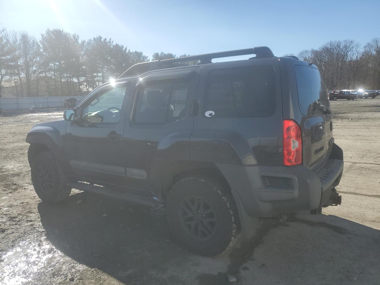 2014 Nissan XTerra - Image 2