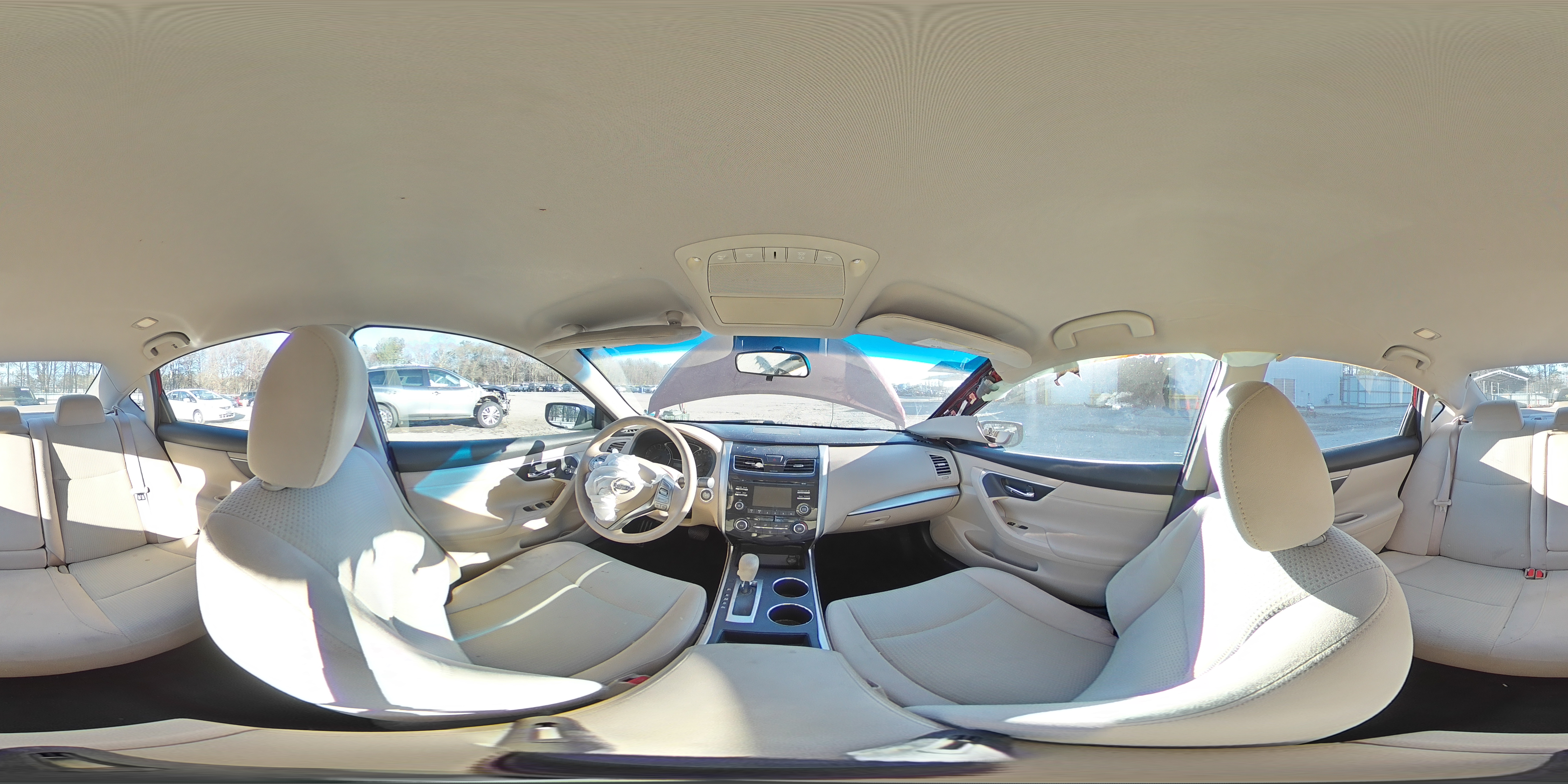 2015 Nissan Altima - Image 14