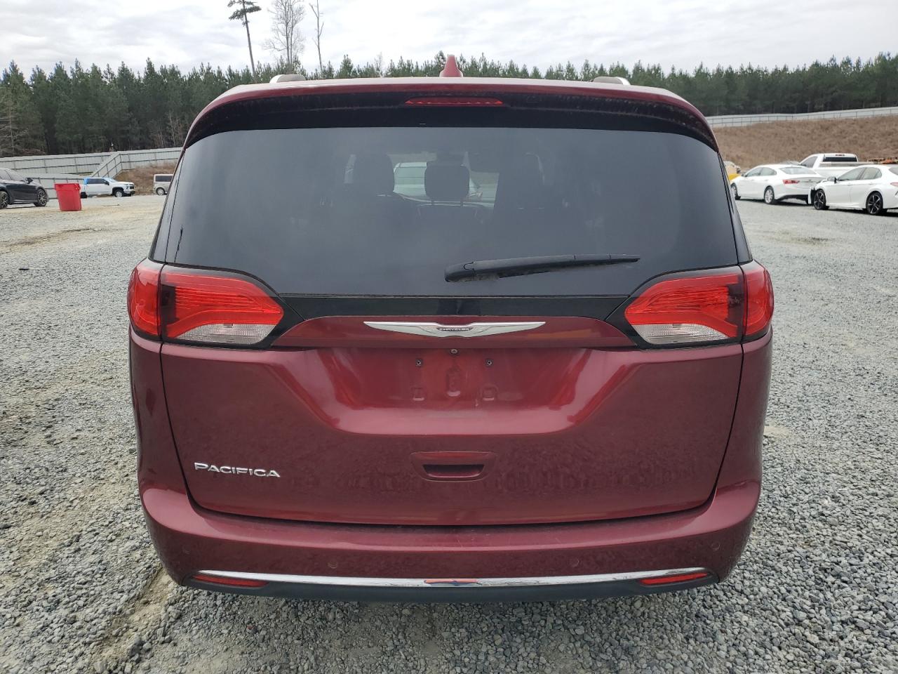 2017 Chrysler Pacifica - Image 6