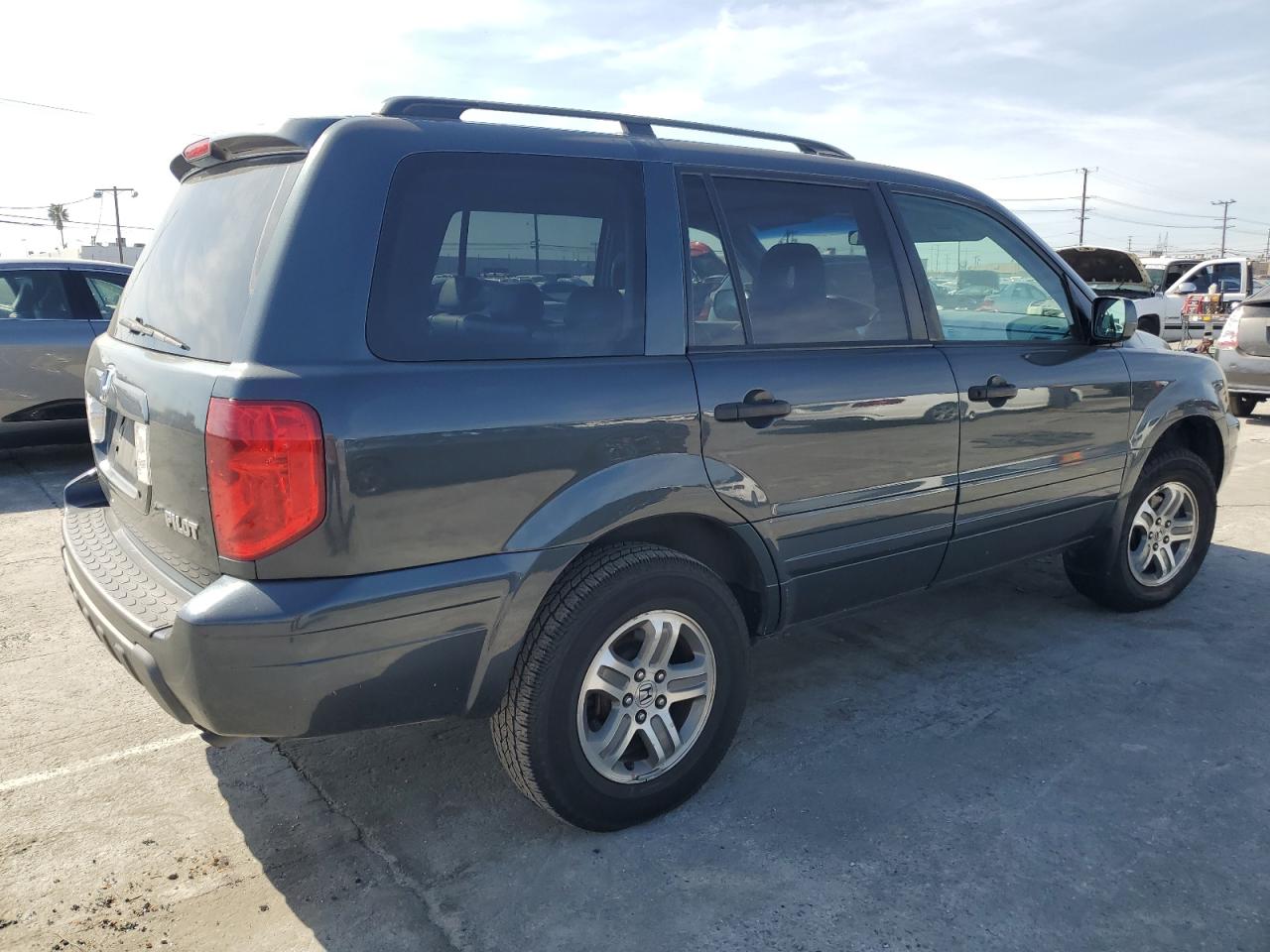 2004 Honda Pilot - Image 3