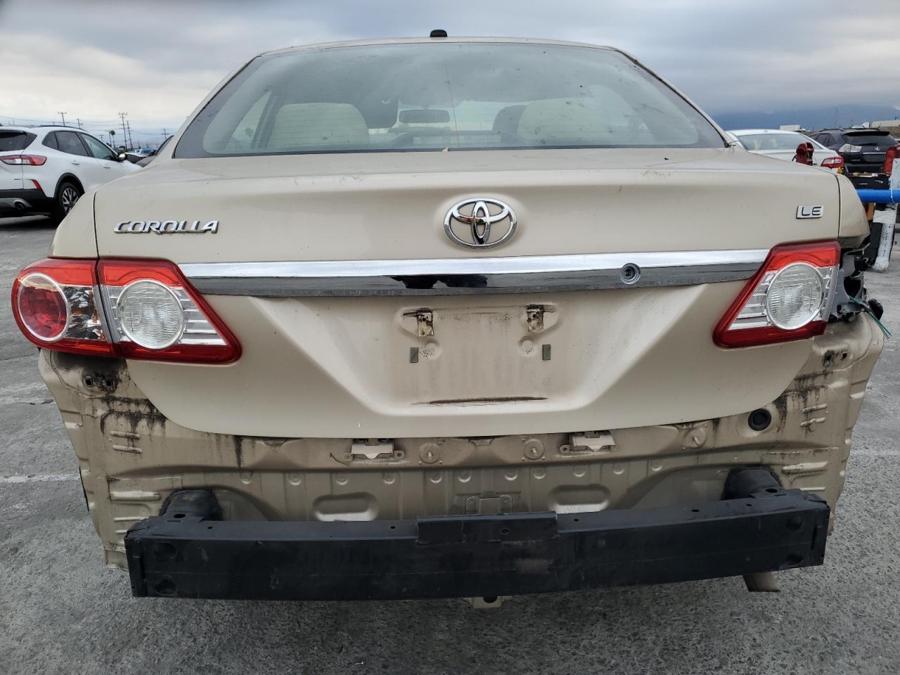 2012 Toyota Corolla - Image 6