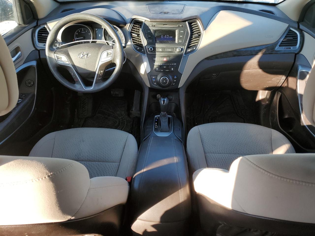 2018 Hyundai Santa Fe - Image 8