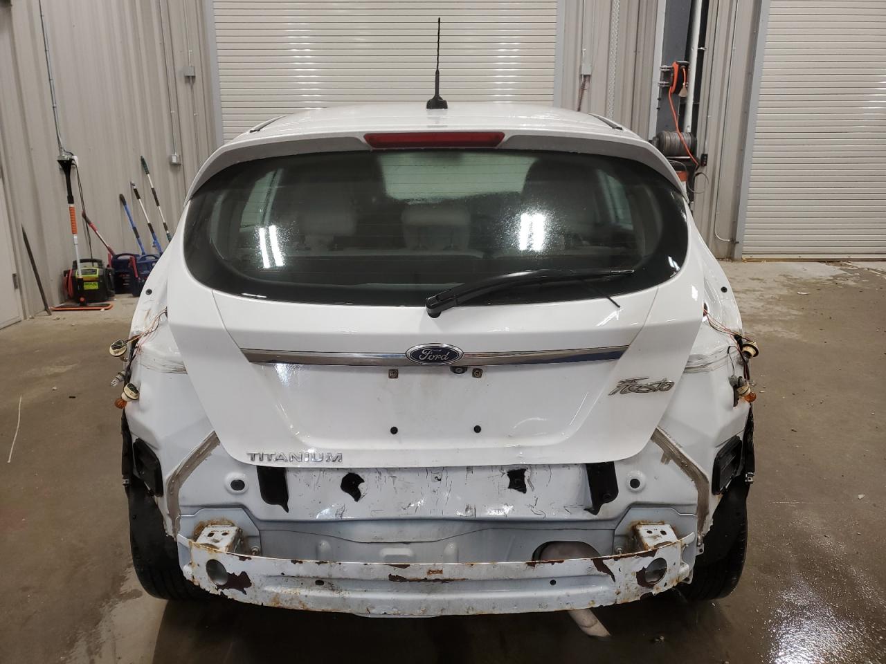 2015 Ford Fiesta - Image 6