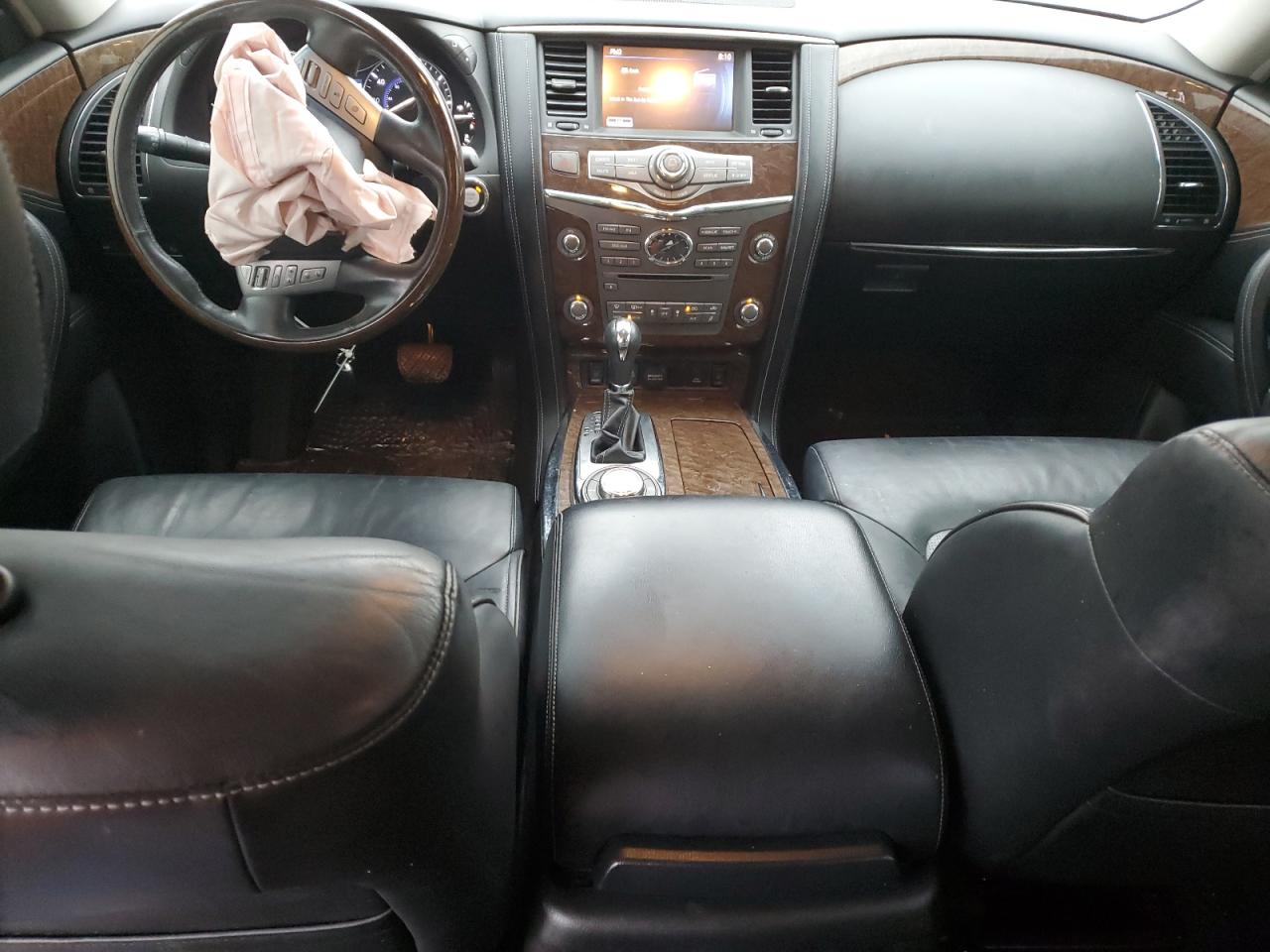 2017 Infiniti QX80 - Image 8