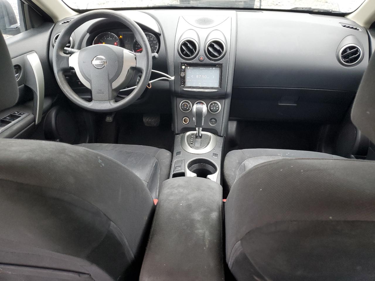2015 Nissan Rogue - Image 8