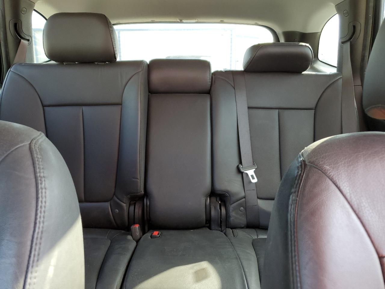 2011 Hyundai Santa Fe - Image 10
