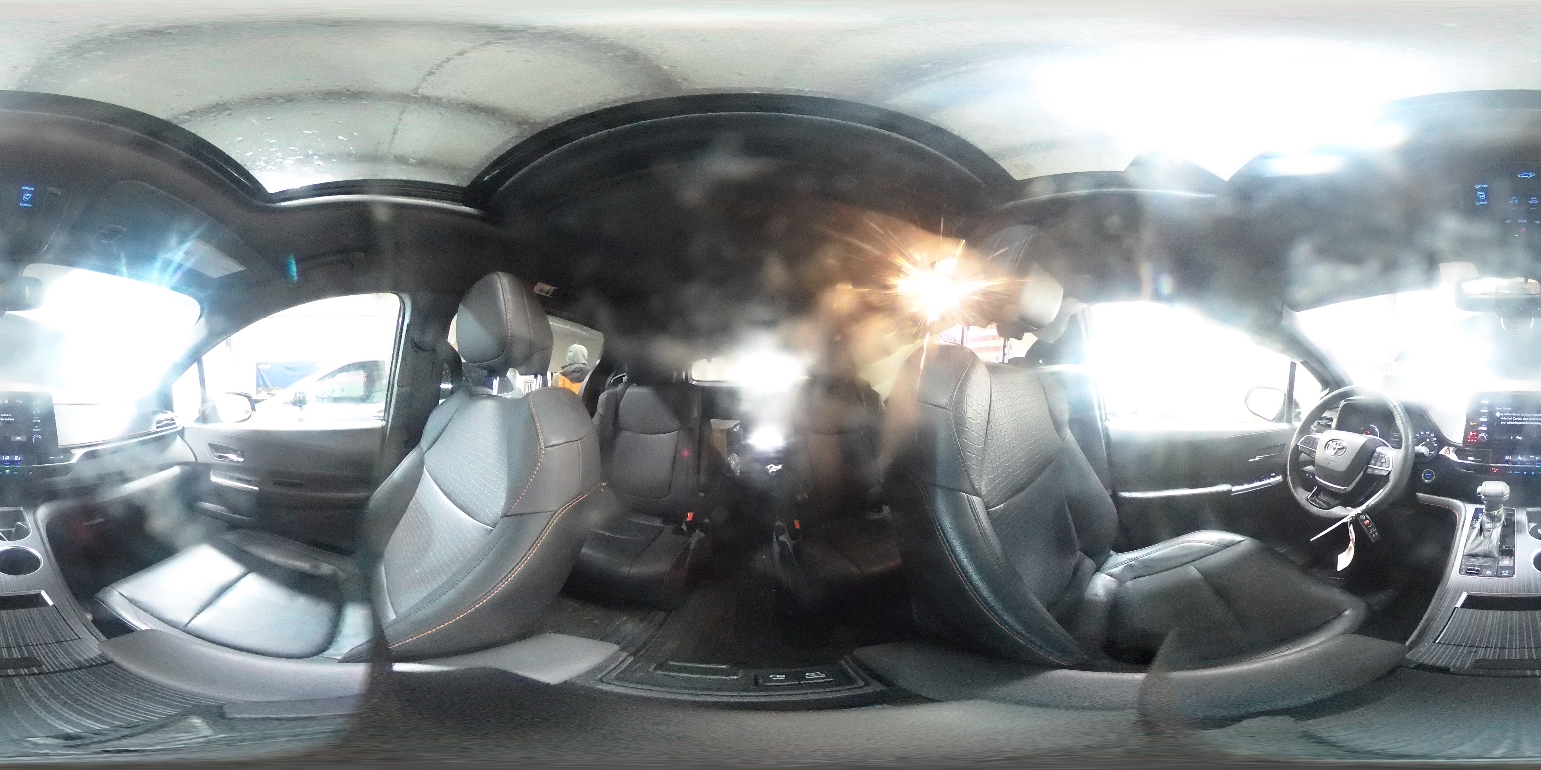 2022 Toyota Sienna - Image 14