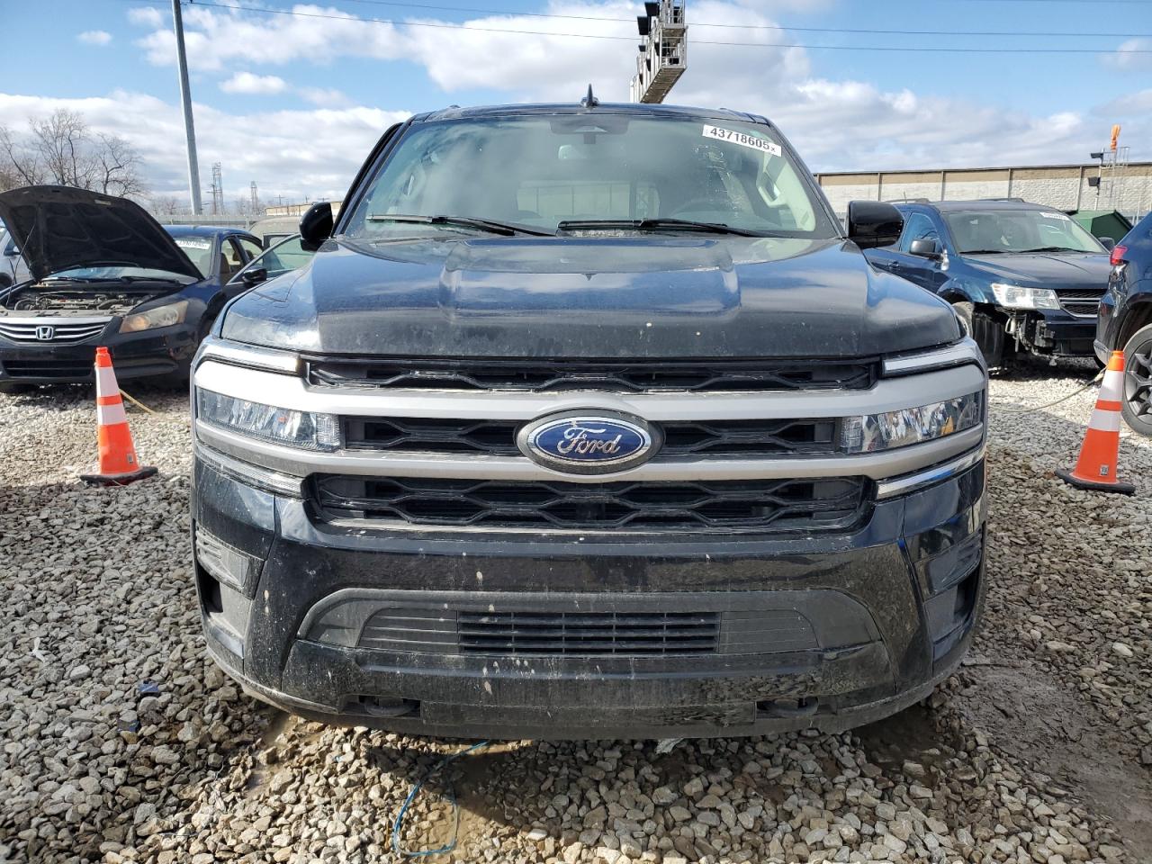 2023 Ford Expedition - Image 5