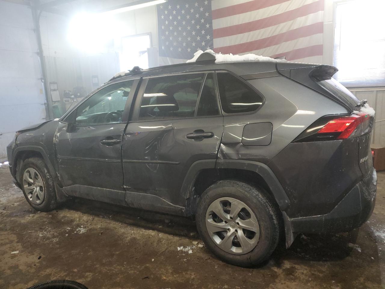 2021 Toyota RAV 4 - Image 2