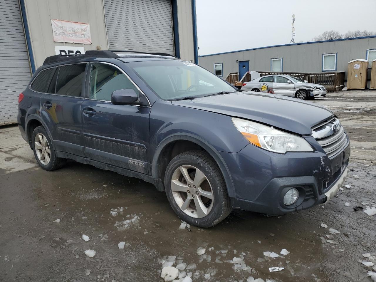 2014 Subaru Outback - Image 4