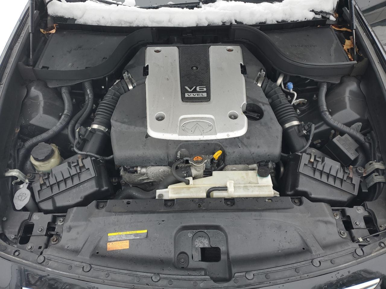 2015 Infiniti Q40 - Image 11