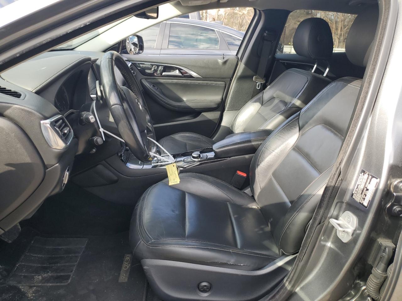 2017 Infiniti QX30 - Image 7
