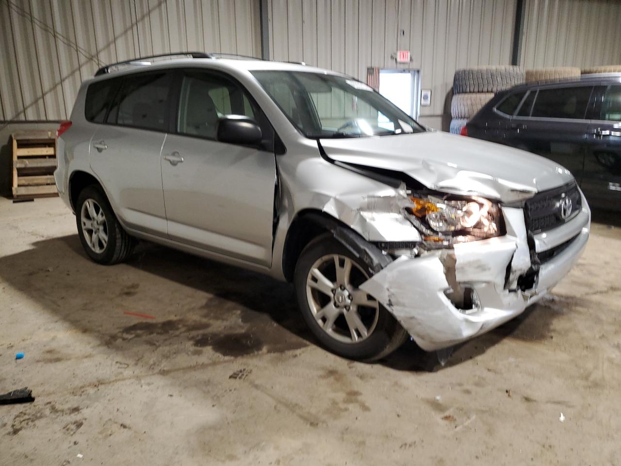 2012 Toyota RAV 4 - Image 4